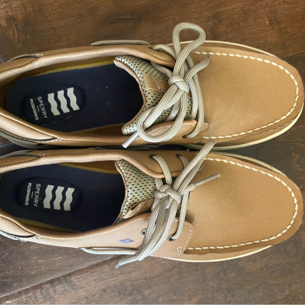 Boys Sperry fairway plush wave sneaker, dress shoes tan brown size 5 - Picture 4 of 4
